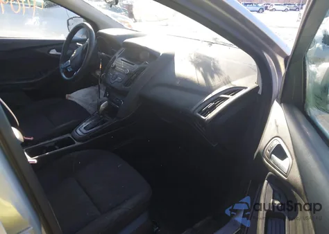 2017 Ford Focus Se z USA, uszkodzony, nr VIN 1FADP3F22HL323859